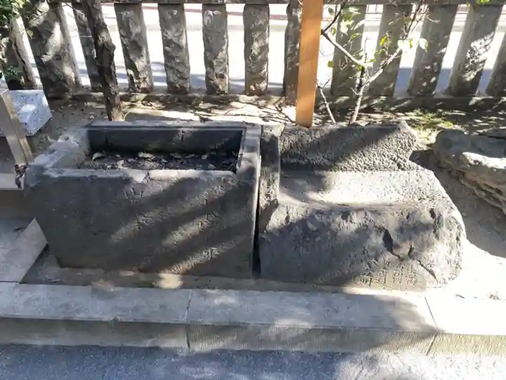 お三の宮日枝神社の手水舎