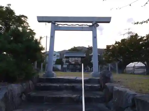 前並神社の鳥居