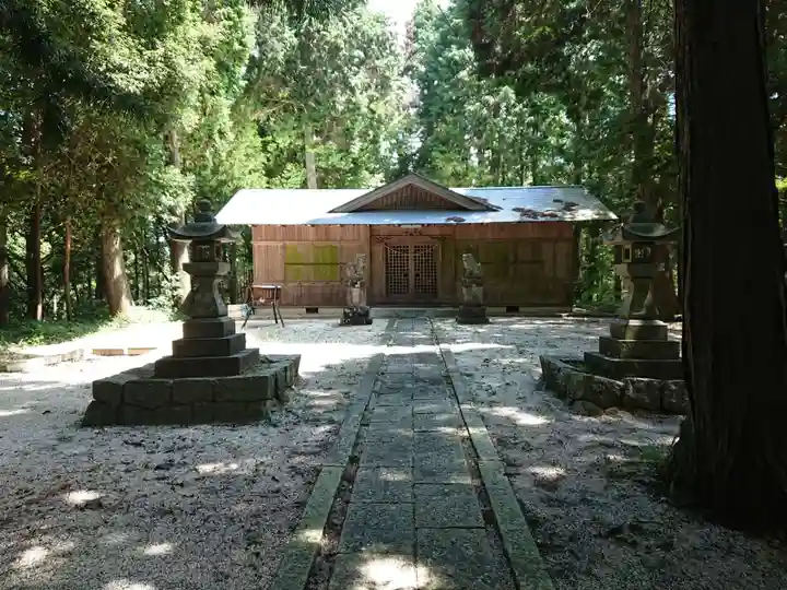 南宮神社の本殿・本堂