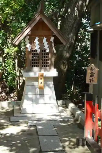 上新田天神社の末社・摂社