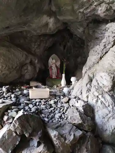 御厨人窟・神明窟(高知県)