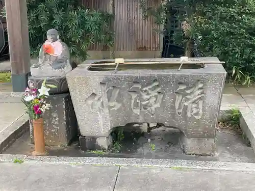 安養院の手水舎