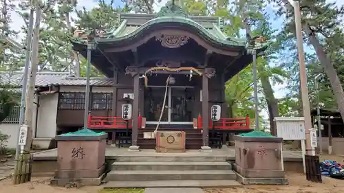 諏訪神社の本殿・本堂