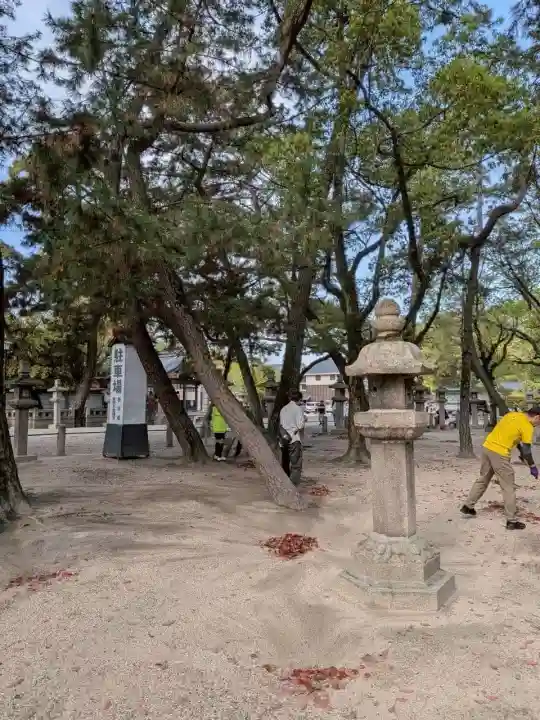 西宮神社の{uncategorized: "未分類", other: "その他", undefined: "問題あり", building: "その他建物", grave: "お墓", sacred_gate: "鳥居", guardian: "狛犬", statue: "像", buddha: "仏像", history: "歴史", nature: "自然", garden: "庭園", animal: "動物", pagoda: "塔", temizu: "手水舎", mountain_gate: "山門・神門", sanctuary: "本殿・本堂", subordinate: "末社・摂社", art: "芸術", scenery: "景色", jizo: "地蔵", ema: "絵馬", goshuin: "御朱印", omikuji: "おみくじ", items: "授与品その他", amulet: "お守り", goshuincho: "御朱印帳", eats: "食事", festival: "お祭り", votive_dance: "神楽", shichigosan: "七五三参", wedding: "結婚式", experience: "体験その他", initially: "初詣", around: "周辺", anti_infection: "感染症対策"}