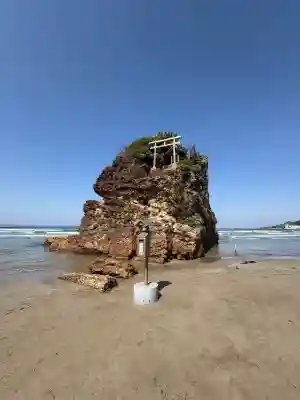 稲佐の浜 弁天島(島根県)