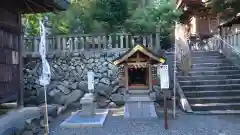 三輪神社の末社