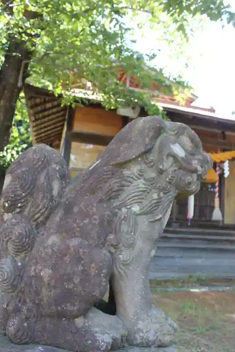 鳥海神社の狛犬