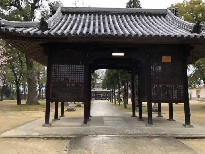 素盞嗚神社の山門・神門