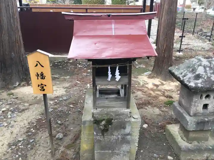 氷鉋斗賣神社の末社・摂社