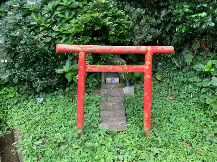 神社(名称不明)の鳥居