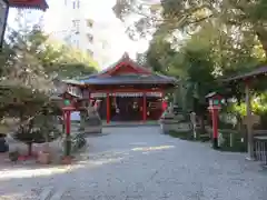 源九郎稲荷神社の建物その他