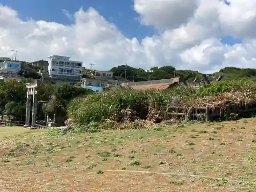 大主神社の{uncategorized: "未分類", other: "その他", undefined: "問題あり", building: "その他建物", grave: "お墓", sacred_gate: "鳥居", guardian: "狛犬", statue: "像", buddha: "仏像", history: "歴史", nature: "自然", garden: "庭園", animal: "動物", pagoda: "塔", temizu: "手水舎", mountain_gate: "山門・神門", sanctuary: "本殿・本堂", subordinate: "末社・摂社", art: "芸術", scenery: "景色", jizo: "地蔵", ema: "絵馬", goshuin: "御朱印", omikuji: "おみくじ", items: "授与品その他", amulet: "お守り", goshuincho: "御朱印帳", eats: "食事", festival: "お祭り", votive_dance: "神楽", shichigosan: "七五三参", wedding: "結婚式", experience: "体験その他", initially: "初詣", around: "周辺", anti_infection: "感染症対策"}