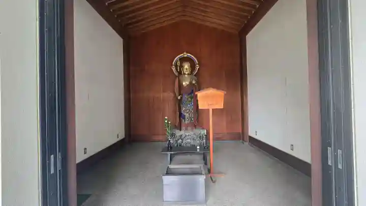 満願寺の{uncategorized: "未分類", other: "その他", undefined: "問題あり", building: "その他建物", grave: "お墓", sacred_gate: "鳥居", guardian: "狛犬", statue: "像", buddha: "仏像", history: "歴史", nature: "自然", garden: "庭園", animal: "動物", pagoda: "塔", temizu: "手水舎", mountain_gate: "山門・神門", sanctuary: "本殿・本堂", subordinate: "末社・摂社", art: "芸術", scenery: "景色", jizo: "地蔵", ema: "絵馬", goshuin: "御朱印", omikuji: "おみくじ", items: "授与品その他", amulet: "お守り", goshuincho: "御朱印帳", eats: "食事", festival: "お祭り", votive_dance: "神楽", shichigosan: "七五三参", wedding: "結婚式", experience: "体験その他", initially: "初詣", around: "周辺", anti_infection: "感染症対策"}