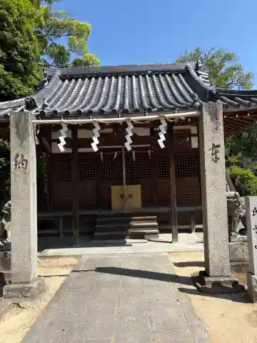 東野春日神社の本殿・本堂