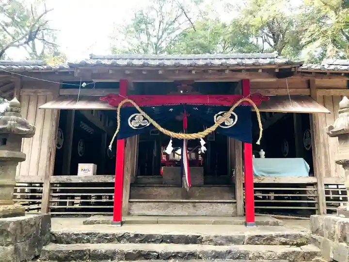 霧島稲荷神社の本殿・本堂