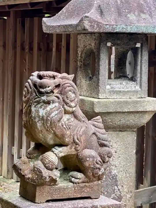 蟬丸神社(蝉丸神社)の狛犬