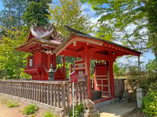 武蔵御嶽神社の末社・摂社