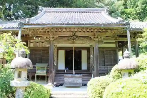 大野寺の本殿・本堂