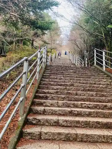 新倉富士浅間神社の建物その他