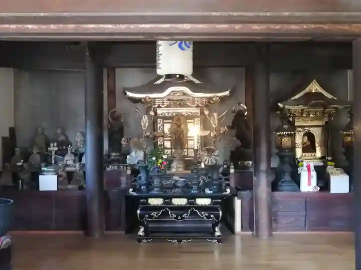 観音寺の本殿・本堂