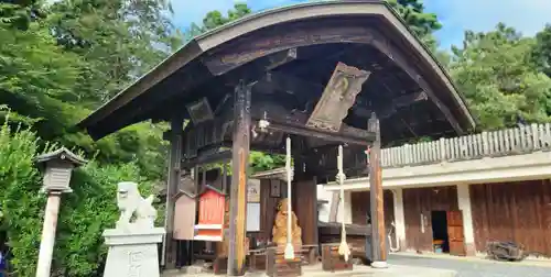 盛岡八幡宮の像