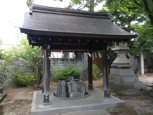 越中白山総社の手水舎