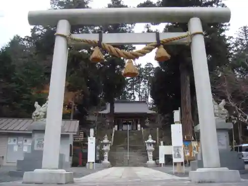 中氷川神社の鳥居