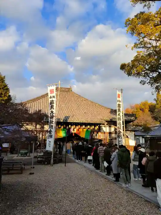 八事山 興正寺の本殿・本堂