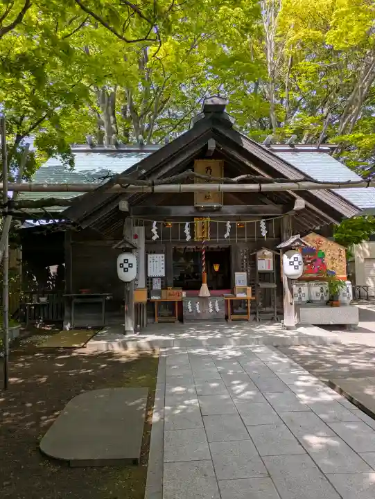 乃木神社の{uncategorized: "未分類", other: "その他", undefined: "問題あり", building: "その他建物", grave: "お墓", sacred_gate: "鳥居", guardian: "狛犬", statue: "像", buddha: "仏像", history: "歴史", nature: "自然", garden: "庭園", animal: "動物", pagoda: "塔", temizu: "手水舎", mountain_gate: "山門・神門", sanctuary: "本殿・本堂", subordinate: "末社・摂社", art: "芸術", scenery: "景色", jizo: "地蔵", ema: "絵馬", goshuin: "御朱印", omikuji: "おみくじ", items: "授与品その他", amulet: "お守り", goshuincho: "御朱印帳", eats: "食事", festival: "お祭り", votive_dance: "神楽", shichigosan: "七五三参", wedding: "結婚式", experience: "体験その他", initially: "初詣", around: "周辺", anti_infection: "感染症対策"}