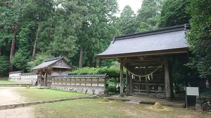 粟鹿神社の山門・神門
