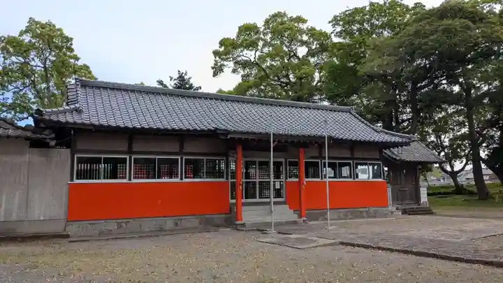 岩崎神社の本殿・本堂