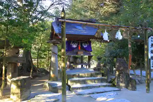 八重垣神社の末社