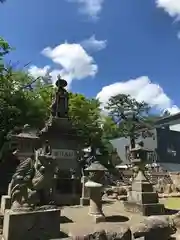 弘照寺の像