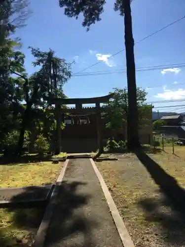 岩瀬神社の鳥居