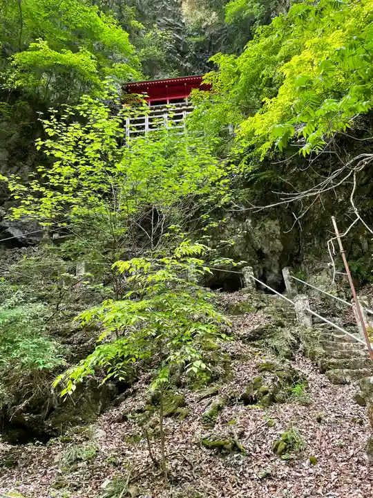 出流山満願寺奥之院(栃木県)