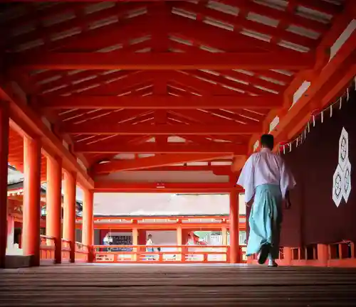 厳島神社の建物その他