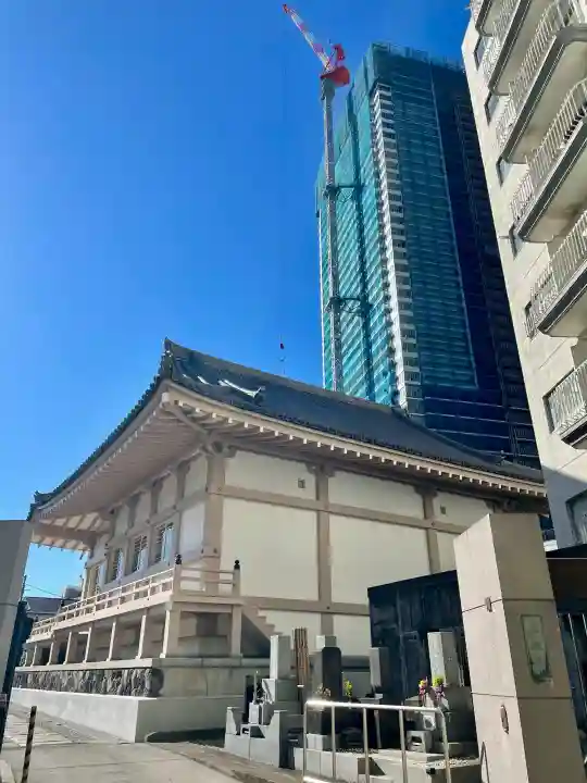 本教寺の{uncategorized: "未分類", other: "その他", undefined: "問題あり", building: "その他建物", grave: "お墓", sacred_gate: "鳥居", guardian: "狛犬", statue: "像", buddha: "仏像", history: "歴史", nature: "自然", garden: "庭園", animal: "動物", pagoda: "塔", temizu: "手水舎", mountain_gate: "山門・神門", sanctuary: "本殿・本堂", subordinate: "末社・摂社", art: "芸術", scenery: "景色", jizo: "地蔵", ema: "絵馬", goshuin: "御朱印", omikuji: "おみくじ", items: "授与品その他", amulet: "お守り", goshuincho: "御朱印帳", eats: "食事", festival: "お祭り", votive_dance: "神楽", shichigosan: "七五三参", wedding: "結婚式", experience: "体験その他", initially: "初詣", around: "周辺", anti_infection: "感染症対策"}