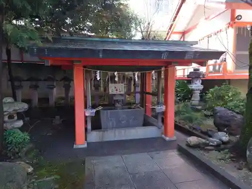 くまくま神社(導きの社 熊野町熊野神社)の手水舎
