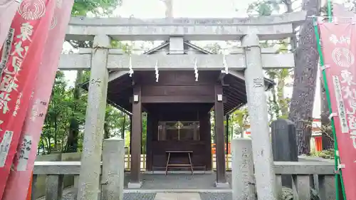 東伏見稲荷神社の末社・摂社