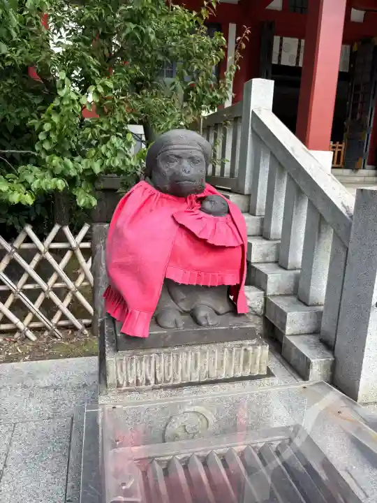 日枝神社の{uncategorized: "未分類", other: "その他", undefined: "問題あり", building: "その他建物", grave: "お墓", sacred_gate: "鳥居", guardian: "狛犬", statue: "像", buddha: "仏像", history: "歴史", nature: "自然", garden: "庭園", animal: "動物", pagoda: "塔", temizu: "手水舎", mountain_gate: "山門・神門", sanctuary: "本殿・本堂", subordinate: "末社・摂社", art: "芸術", scenery: "景色", jizo: "地蔵", ema: "絵馬", goshuin: "御朱印", omikuji: "おみくじ", items: "授与品その他", amulet: "お守り", goshuincho: "御朱印帳", eats: "食事", festival: "お祭り", votive_dance: "神楽", shichigosan: "七五三参", wedding: "結婚式", experience: "体験その他", initially: "初詣", around: "周辺", anti_infection: "感染症対策"}