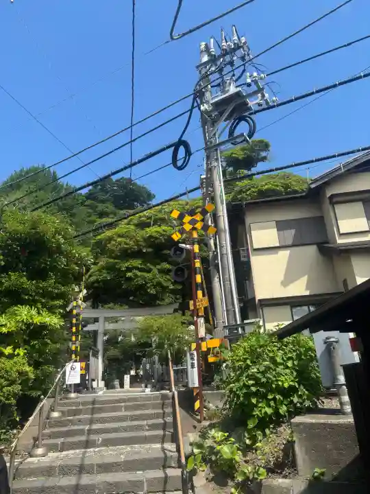 御霊神社の{uncategorized: "未分類", other: "その他", undefined: "問題あり", building: "その他建物", grave: "お墓", sacred_gate: "鳥居", guardian: "狛犬", statue: "像", buddha: "仏像", history: "歴史", nature: "自然", garden: "庭園", animal: "動物", pagoda: "塔", temizu: "手水舎", mountain_gate: "山門・神門", sanctuary: "本殿・本堂", subordinate: "末社・摂社", art: "芸術", scenery: "景色", jizo: "地蔵", ema: "絵馬", goshuin: "御朱印", omikuji: "おみくじ", items: "授与品その他", amulet: "お守り", goshuincho: "御朱印帳", eats: "食事", festival: "お祭り", votive_dance: "神楽", shichigosan: "七五三参", wedding: "結婚式", experience: "体験その他", initially: "初詣", around: "周辺", anti_infection: "感染症対策"}