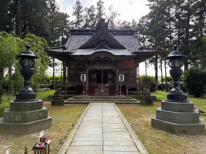 守りの神 藤基神社の{uncategorized: "未分類", other: "その他", undefined: "問題あり", building: "その他建物", grave: "お墓", sacred_gate: "鳥居", guardian: "狛犬", statue: "像", buddha: "仏像", history: "歴史", nature: "自然", garden: "庭園", animal: "動物", pagoda: "塔", temizu: "手水舎", mountain_gate: "山門・神門", sanctuary: "本殿・本堂", subordinate: "末社・摂社", art: "芸術", scenery: "景色", jizo: "地蔵", ema: "絵馬", goshuin: "御朱印", omikuji: "おみくじ", items: "授与品その他", amulet: "お守り", goshuincho: "御朱印帳", eats: "食事", festival: "お祭り", votive_dance: "神楽", shichigosan: "七五三参", wedding: "結婚式", experience: "体験その他", initially: "初詣", around: "周辺", anti_infection: "感染症対策"}