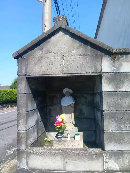 生島神社の{uncategorized: "未分類", other: "その他", undefined: "問題あり", building: "その他建物", grave: "お墓", sacred_gate: "鳥居", guardian: "狛犬", statue: "像", buddha: "仏像", history: "歴史", nature: "自然", garden: "庭園", animal: "動物", pagoda: "塔", temizu: "手水舎", mountain_gate: "山門・神門", sanctuary: "本殿・本堂", subordinate: "末社・摂社", art: "芸術", scenery: "景色", jizo: "地蔵", ema: "絵馬", goshuin: "御朱印", omikuji: "おみくじ", items: "授与品その他", amulet: "お守り", goshuincho: "御朱印帳", eats: "食事", festival: "お祭り", votive_dance: "神楽", shichigosan: "七五三参", wedding: "結婚式", experience: "体験その他", initially: "初詣", around: "周辺", anti_infection: "感染症対策"}