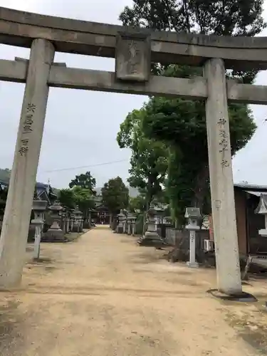 大浦神社の鳥居