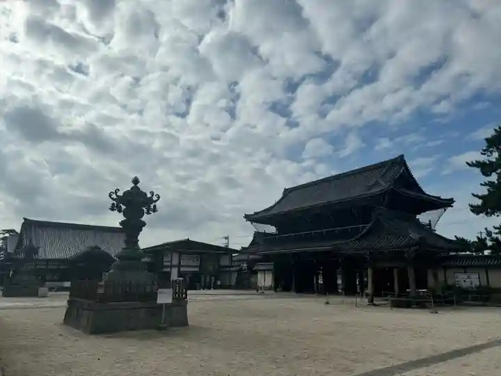 本山専修寺(三重県)