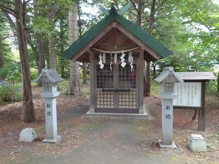 信濃神社の末社・摂社