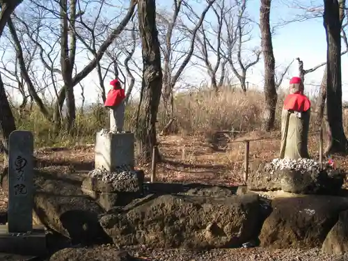 岩舟山高勝寺の地蔵