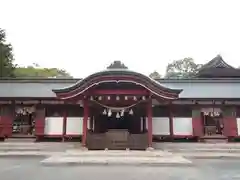 薦神社の本殿