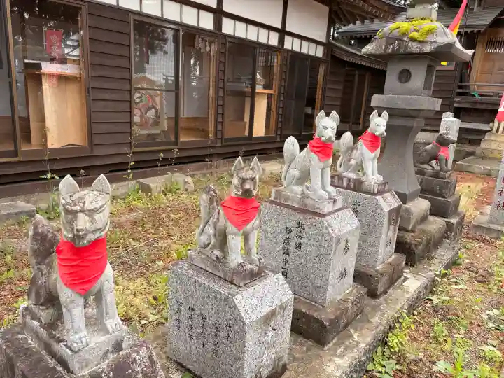 元稲田神社の{uncategorized: "未分類", other: "その他", undefined: "問題あり", building: "その他建物", grave: "お墓", sacred_gate: "鳥居", guardian: "狛犬", statue: "像", buddha: "仏像", history: "歴史", nature: "自然", garden: "庭園", animal: "動物", pagoda: "塔", temizu: "手水舎", mountain_gate: "山門・神門", sanctuary: "本殿・本堂", subordinate: "末社・摂社", art: "芸術", scenery: "景色", jizo: "地蔵", ema: "絵馬", goshuin: "御朱印", omikuji: "おみくじ", items: "授与品その他", amulet: "お守り", goshuincho: "御朱印帳", eats: "食事", festival: "お祭り", votive_dance: "神楽", shichigosan: "七五三参", wedding: "結婚式", experience: "体験その他", initially: "初詣", around: "周辺", anti_infection: "感染症対策"}