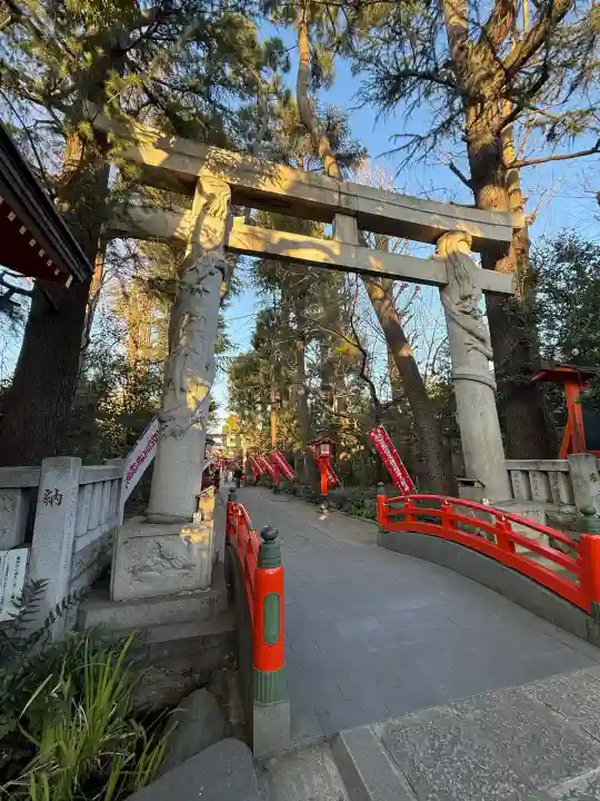 馬橋稲荷神社の{uncategorized: "未分類", other: "その他", undefined: "問題あり", building: "その他建物", grave: "お墓", sacred_gate: "鳥居", guardian: "狛犬", statue: "像", buddha: "仏像", history: "歴史", nature: "自然", garden: "庭園", animal: "動物", pagoda: "塔", temizu: "手水舎", mountain_gate: "山門・神門", sanctuary: "本殿・本堂", subordinate: "末社・摂社", art: "芸術", scenery: "景色", jizo: "地蔵", ema: "絵馬", goshuin: "御朱印", omikuji: "おみくじ", items: "授与品その他", amulet: "お守り", goshuincho: "御朱印帳", eats: "食事", festival: "お祭り", votive_dance: "神楽", shichigosan: "七五三参", wedding: "結婚式", experience: "体験その他", initially: "初詣", around: "周辺", anti_infection: "感染症対策"}